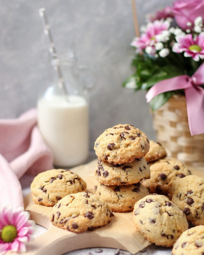 Keks sa komadićima čokolade