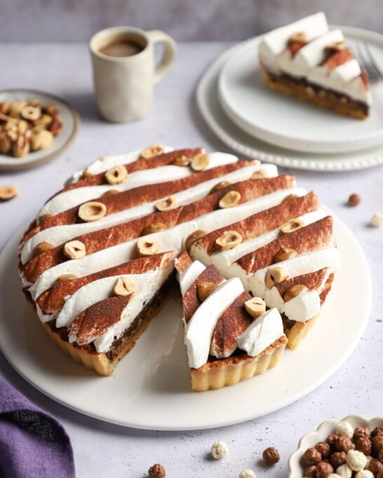Hrskavi lešnik tart