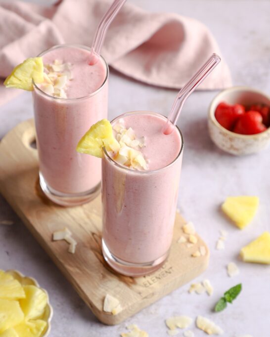 Pina Colada smoothie s jagodama