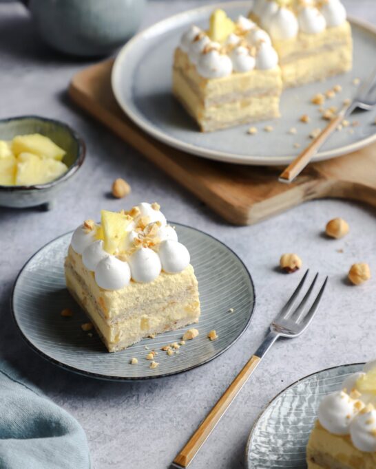 Ananas kocke sa lešnicima